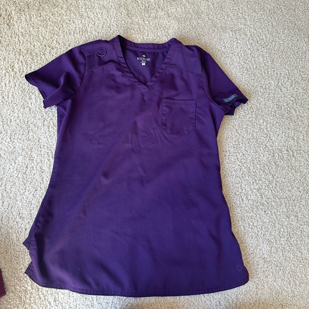 Women’s Med couture scrub top